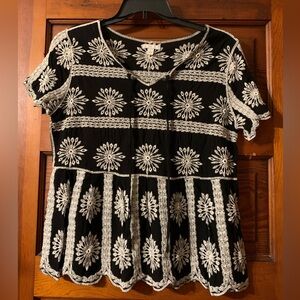 Black and White Embroidered Women's Top